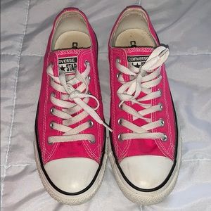 Hot pink Converse